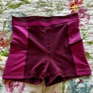 Women's Nike Pro Training Tight Fit High-Rise 3" Shorts DX0059-653 Small